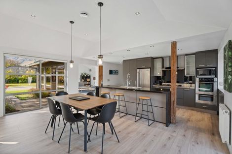 Photo of property in 5 Crawford Place, Lake Hayes, Queenstown, 9304