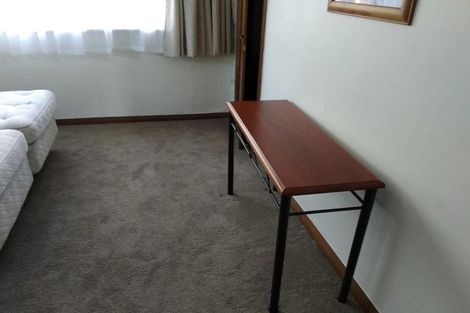 Photo of property in 492 Blockhouse Bay Road, Blockhouse Bay, Auckland, 0600