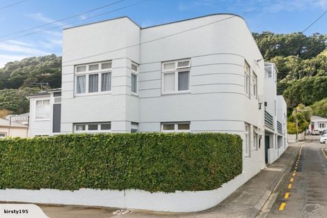 Photo of property in 5/1 Rixon Grove, Mount Victoria, Wellington, 6011
