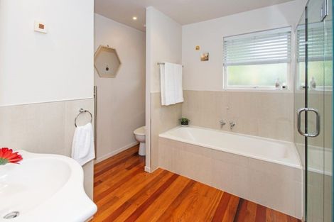 Photo of property in 34 Browns Avenue, Pakuranga, Auckland, 2010