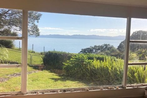 Photo of property in 65 Howard Road, Orere Point, Papakura, 2585