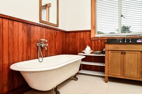 Photo of property in 10 Hardley Street, Whitiora, Hamilton, 3200