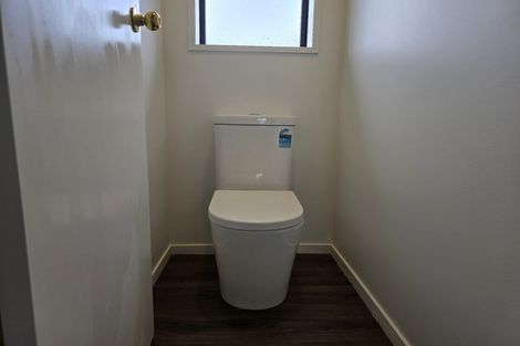 Photo of property in 15 Leeton Drive, Waipukurau, 4200