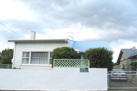 Photo of property in 11 Ferry Street, Seatoun, Wellington, 6022