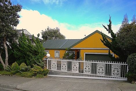 Photo of property in 24 Penryn Drive, Camborne, Porirua, 5026