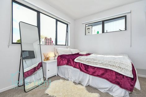 Photo of property in 104b Edgewater Drive, Pakuranga, Auckland, 2010