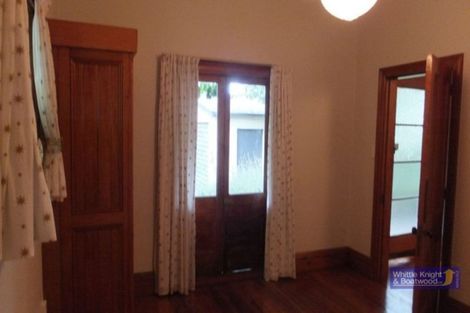 Photo of property in 30 Taupata Street, Redcliffs, Christchurch, 8081