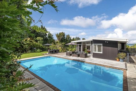 Photo of property in 53 Parr Terrace, Castor Bay, Auckland, 0620