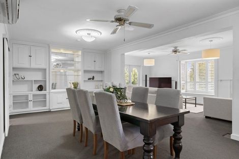 Photo of property in 15 Taioma Crescent, Te Atatu Peninsula, Auckland, 0610