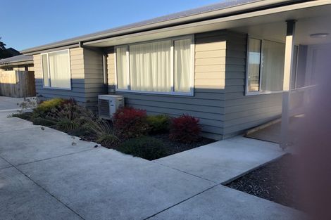 Photo of property in 12 Searells Road, Strowan, Christchurch, 8052