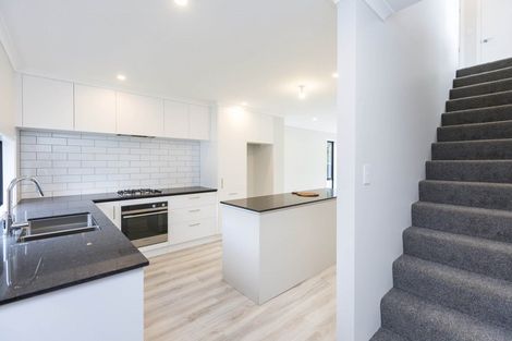 Photo of property in 84 Mawai Hakona Drive, Wallaceville, Upper Hutt, 5018