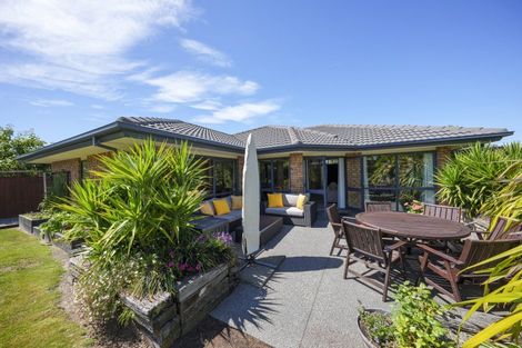 Photo of property in 2 Taunton Place, Rangiora, 7400