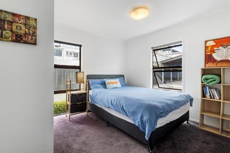 Photo of property in 1/38 Birkdale Road, Birkdale, Auckland, 0626