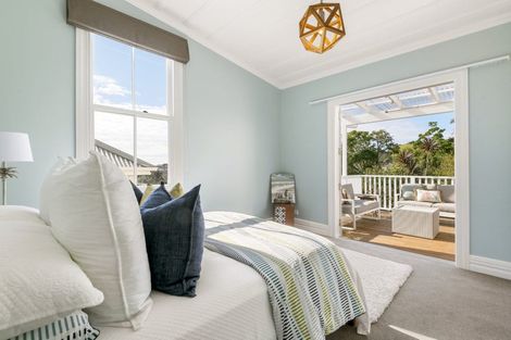 Photo of property in 18 Roslyn Terrace, Devonport, Auckland, 0624