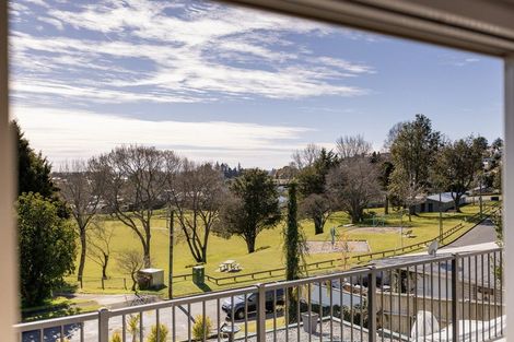 Photo of property in 27 Seymour Place, Bellevue, Tauranga, 3110