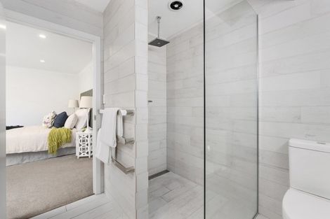 Photo of property in 33a Marine Parade, Mount Maunganui, 3116