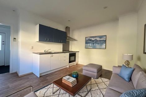 Photo of property in 2/188 The Parade, Island Bay, Wellington, 6023