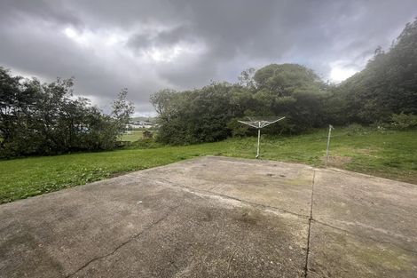 Photo of property in 21 Worcester Place, Cannons Creek, Porirua, 5024