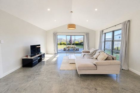 Photo of property in 18 Tuatahi Avenue, Solway, Masterton, 5810