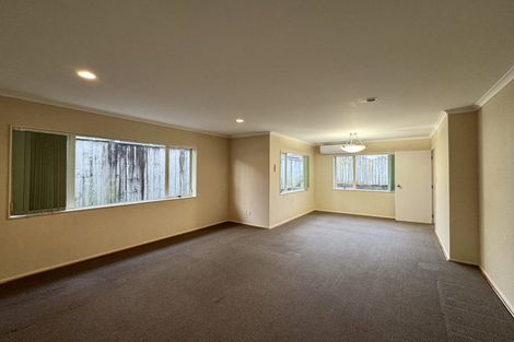 Photo of property in 24 Lissleton Drive, East Tamaki, Auckland, 2013