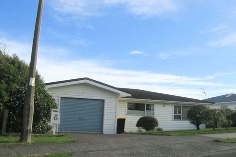 Photo of property in 12 Annan Grove, Papakowhai, Porirua, 5024