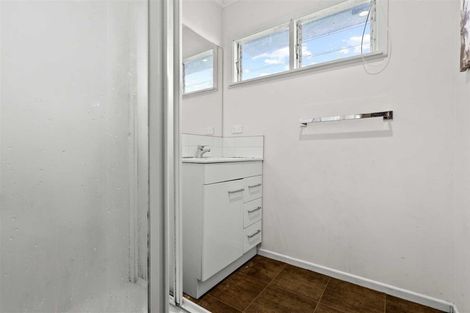 Photo of property in 102 Beaumonts Way, Manurewa, Auckland, 2102