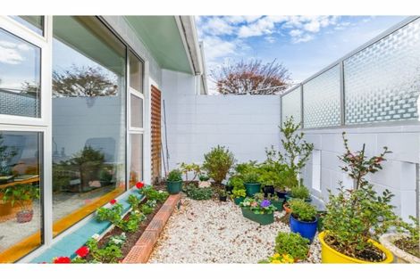 Photo of property in 1/48 Kitchener Square, Highfield, Timaru, 7910