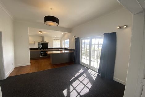 Photo of property in 6 Doctors Common, Mount Victoria, Wellington, 6011