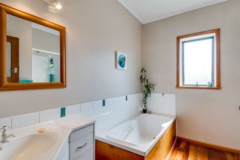 Photo of property in 5 Flanders Avenue, Onekawa, Napier, 4110