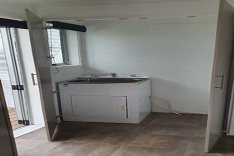 Photo of property in 19 Becker Drive, Weymouth, Auckland, 2103