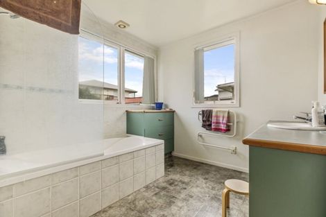 Photo of property in 34 The Crescent, Waihi Beach, 3611