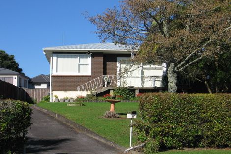 Photo of property in 28 Bodi Place, Te Atatu South, Auckland, 0610