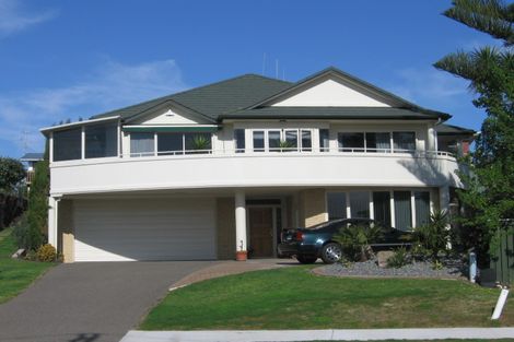 Photo of property in 10 Orkney Road, Mount Maunganui, 3116