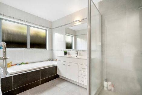 Photo of property in 16 Coral Drive, Papamoa Beach, Papamoa, 3118