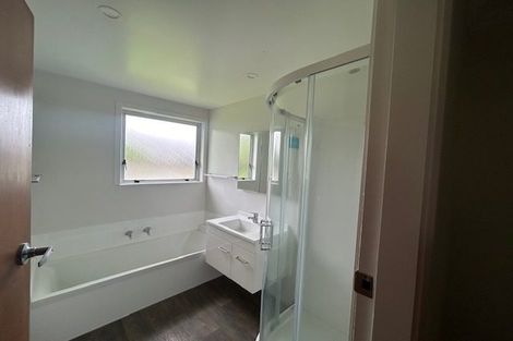 Photo of property in 14 Conway Place, Terrace End, Palmerston North, 4410