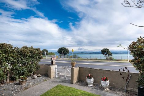 Photo of property in 6 Breakwater Road, Bluff Hill, Napier, 4110