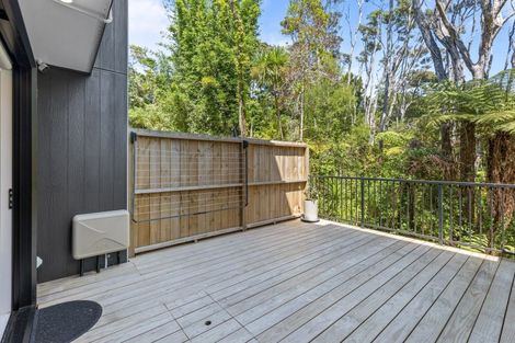 Photo of property in 29 Tokai Place, Glen Eden, 0602