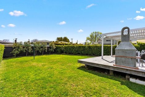 Photo of property in 1/64 Sunnynook Road, Sunnynook, Auckland, 0620