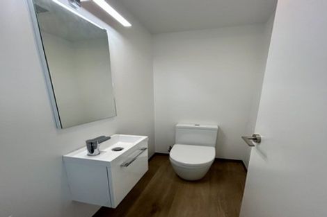 Photo of property in 15 Tiraumea Drive, Pakuranga, Auckland, 2010