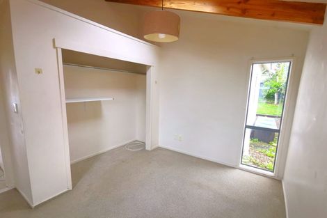 Photo of property in 8a Seaside Avenue, Waterview, Auckland, 1026