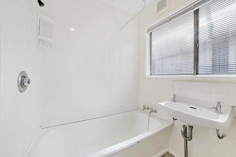 Photo of property in 19 Hildreth Street, Karori, Wellington, 6012