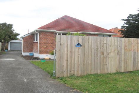 Photo of property in 19 Parkinson Avenue, Wesley, Auckland, 1041