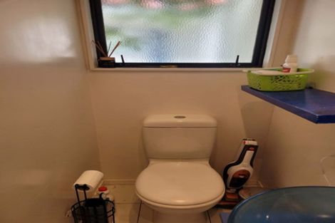 Photo of property in 8 Bury Grove, Strathmore Park, Wellington, 6022