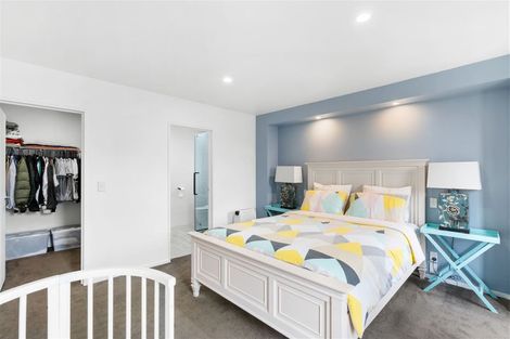 Photo of property in 17 Sovereign Gardens, Halswell, Christchurch, 8025