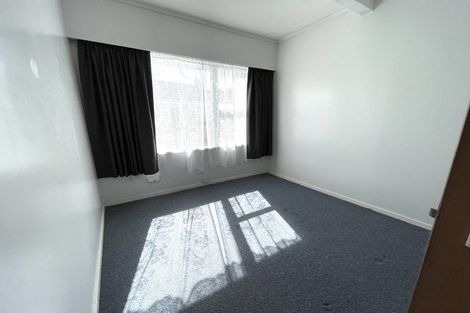 Photo of property in 42 Durham Street, Te Atatu Peninsula, Auckland, 0610
