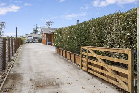 Photo of property in 15a Carthew Street, Okato, 4335