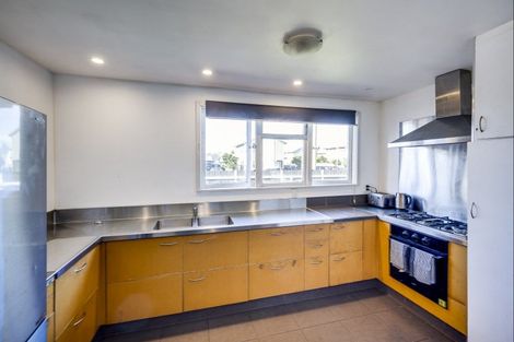 Photo of property in 1240 Cunningham Crescent, Mayfair, Hastings, 4122