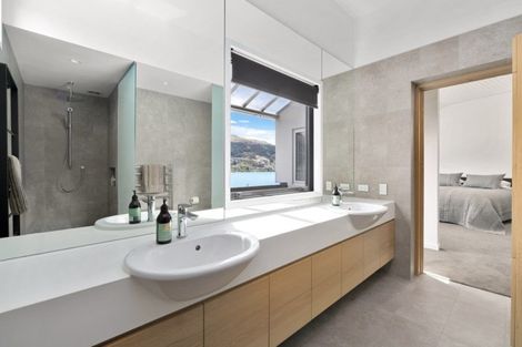 Photo of property in 3 Lewis Road, Kelvin Heights, Queenstown, 9300