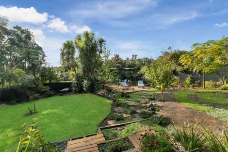 Photo of property in 10 Kia Ora Road, Beach Haven, Auckland, 0626