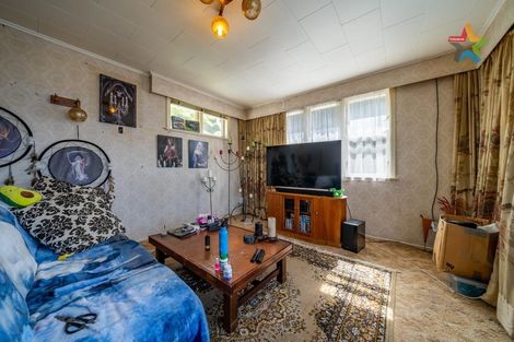 Photo of property in 29 Bird Grove, Stokes Valley, Lower Hutt, 5019